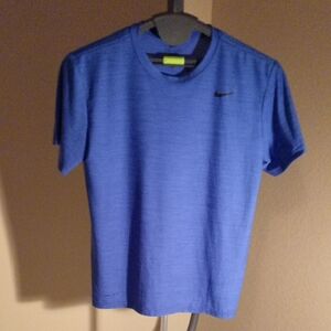Nike Men's Short Sleeve Dri-Fit T-Shirt in Blue Size M
